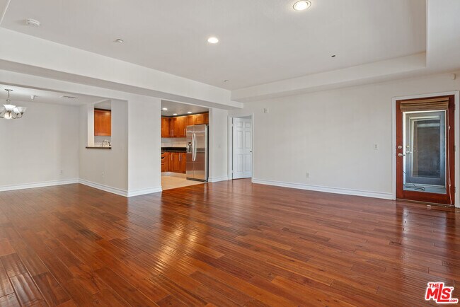 Foto del edificio - 107 N Swall Dr
