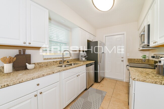 Building Photo - 452 Briarwood Rd
