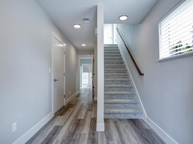 Photo - 1711 SE Ramona St House