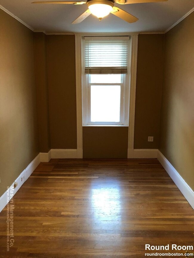 Building Photo - Brookline 2 Bed available September 1st - ...