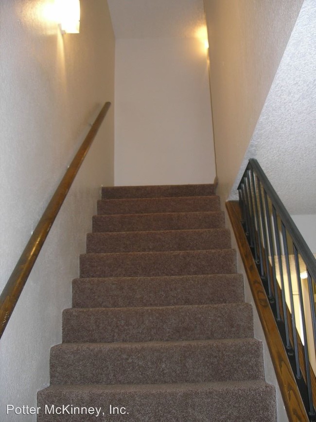 Building Photo - 2801 Brock Way