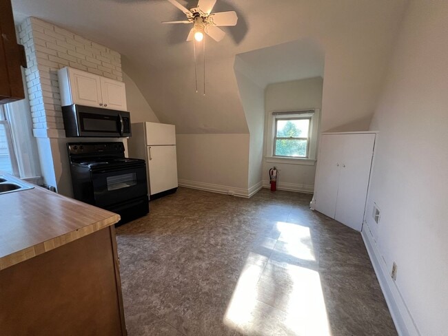 Building Photo - 1407 Wightman St