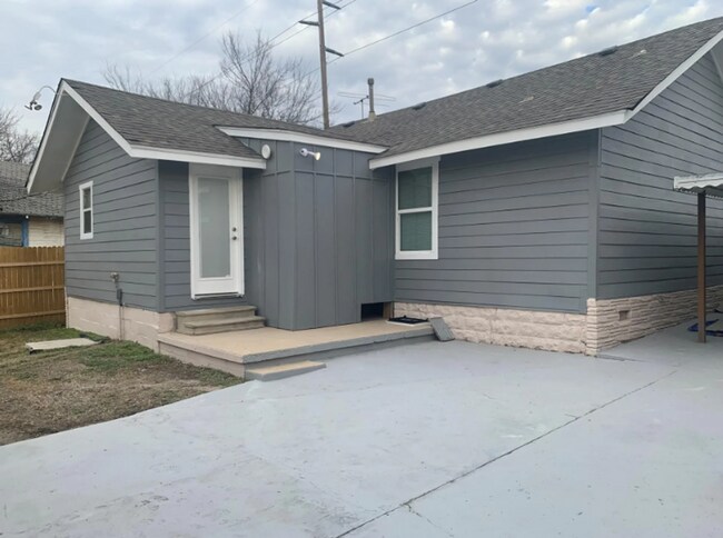 Foto del edificio - Newly updated 2 bed/1 bath!