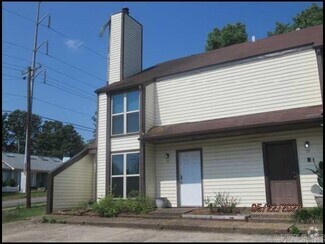 Building Photo - 401 Club Rd