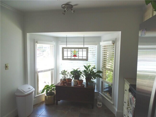 Foto del edificio - 410 Forestgate Ct