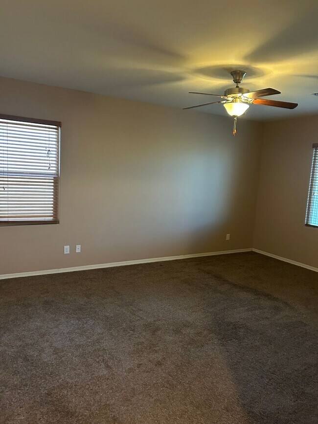 Foto del edificio - Gorgeous Pool Home in Las Barrancas