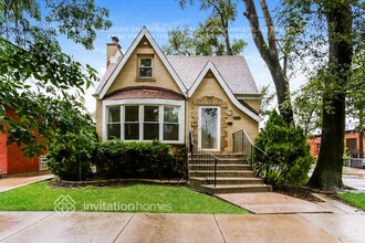 Building Photo - 9514 S Bell Ave