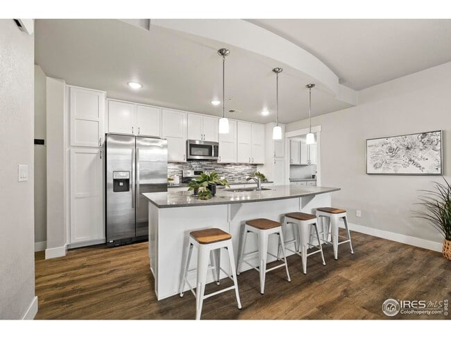 Building Photo - 4642 Hahns Peak Dr