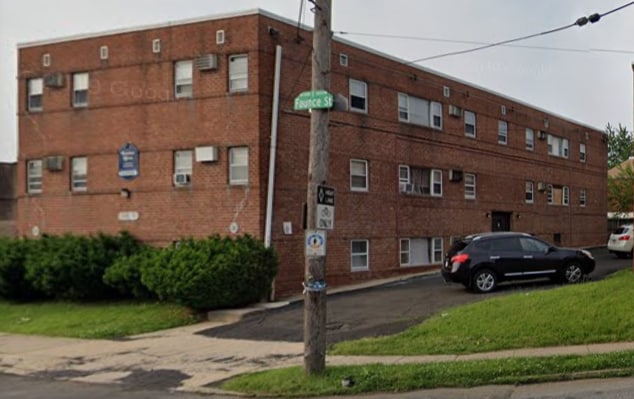 Castor-Glen Apartment Building - 1924 Faunce St