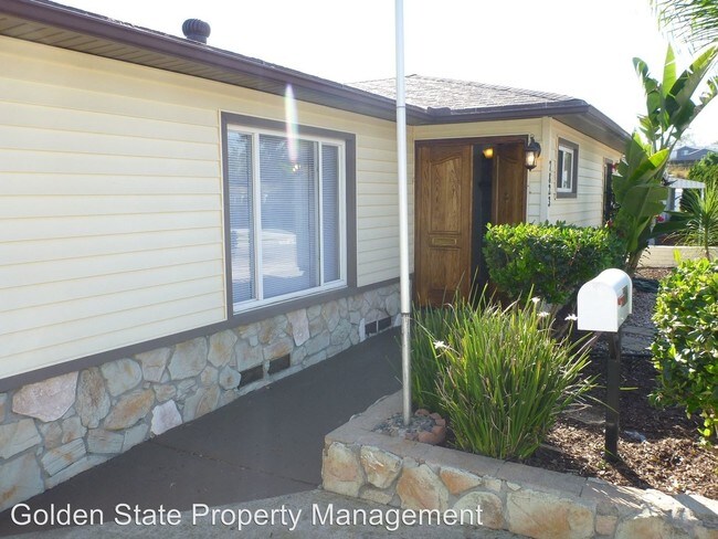 Building Photo - 7823 Barton Dr