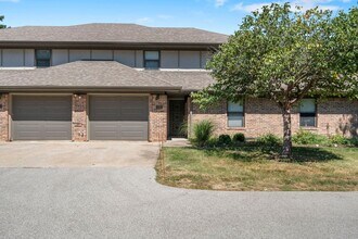 Building Photo - 1720 N Chapman Ln