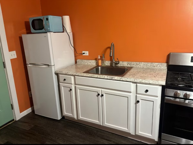 Foto del edificio - 150 Arbor Ln