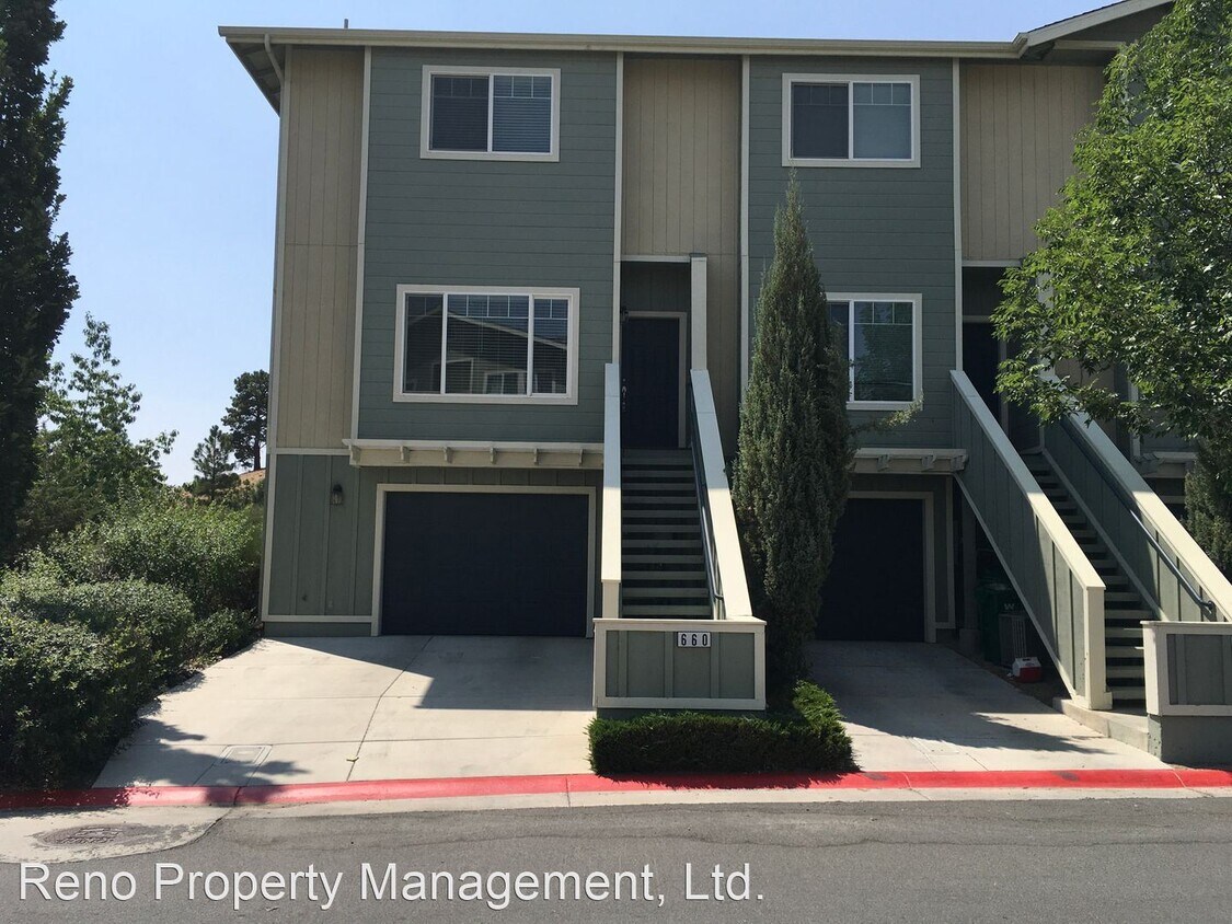 2 br, 2.5 bath House 660 Stacie Nicole Ln House Rental in Reno, NV