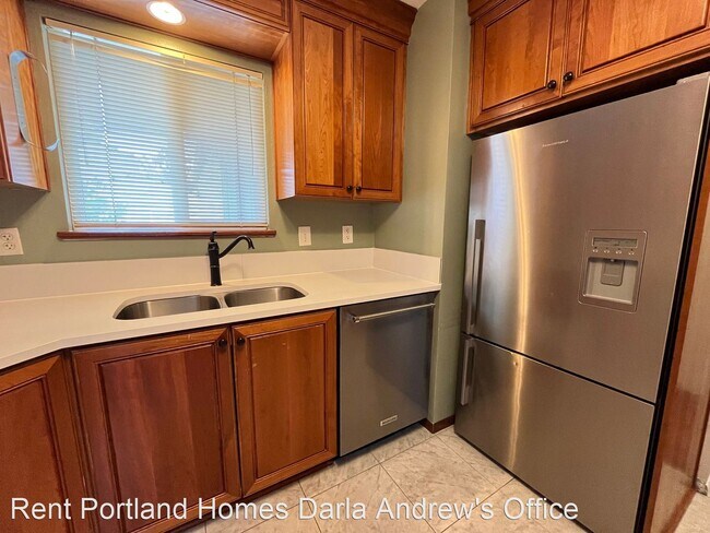 Foto del edificio - 4 br, 2 bath House - 1653 NW Rolling Hill Dr