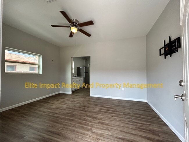 Foto del edificio - 1330 N Tyndall Ave