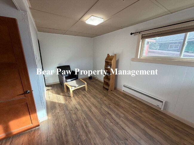 Building Photo - "Charming 2-Bedroom in Idledale!"