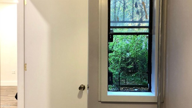 Foto del edificio - 515 Lafayette Ave