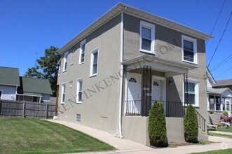 Building Photo - 1922 61st St