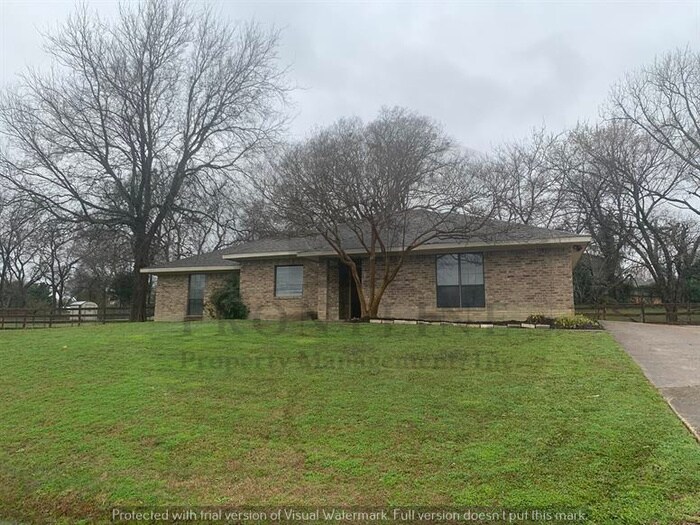 Primary Photo - 511 Shore Dr
