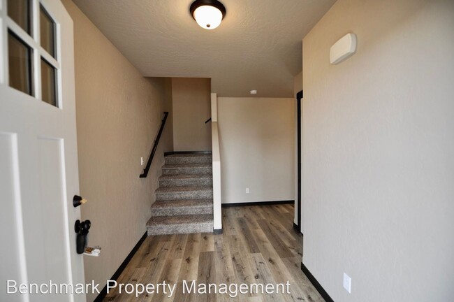 Building Photo - 3 br, 2.5 bath House - 12417 N. Cavanaugh ...