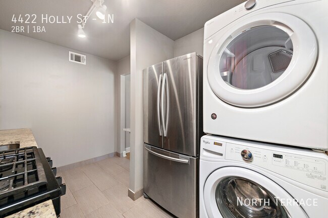 Foto del edificio - 4422 Holly St