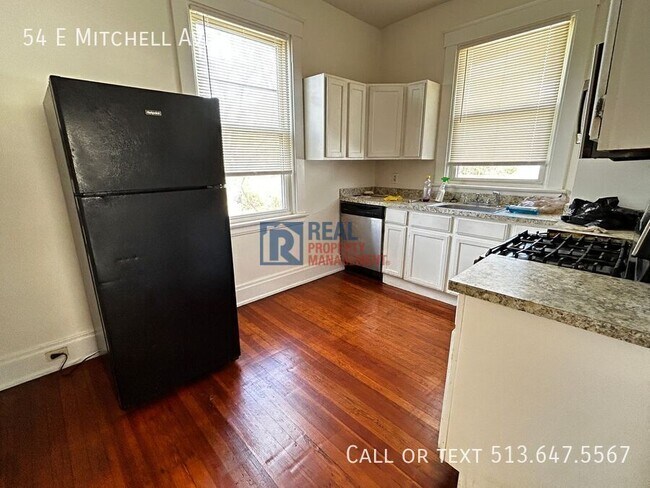 Foto del edificio - 54 E Mitchell Ave