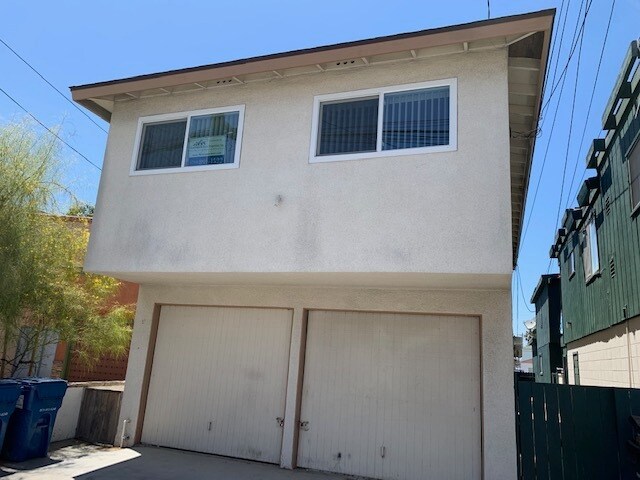Building Photo - 314 8th St