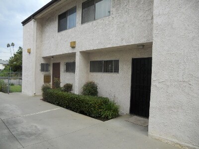 Building Photo - 1100 E 112th St
