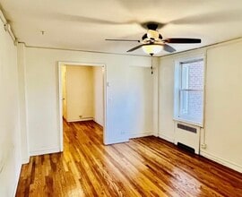 48 Windle Park