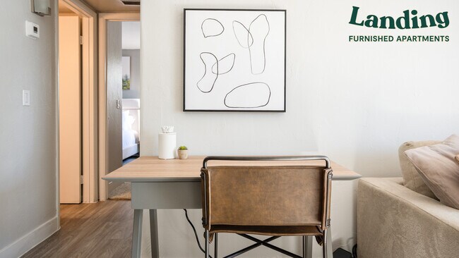 Foto del edificio - 2255 W Orange Grove Rd