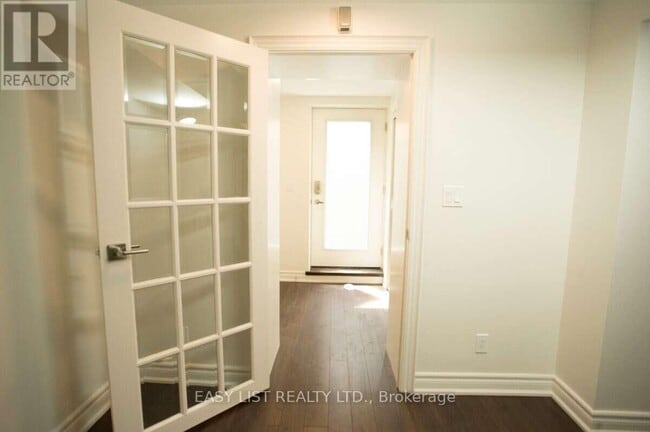 Building Photo - 2 Princess Anne Crescent