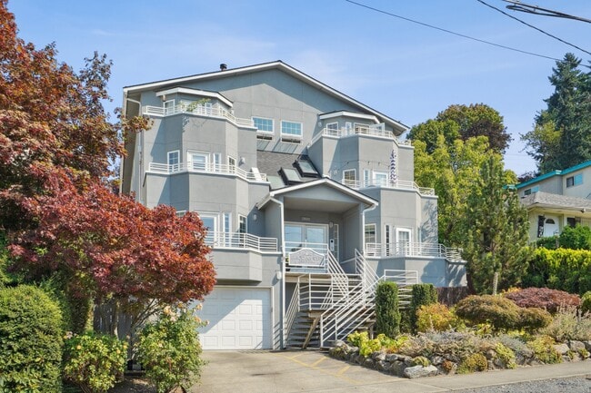 Building Photo - 3622 14th Ave W