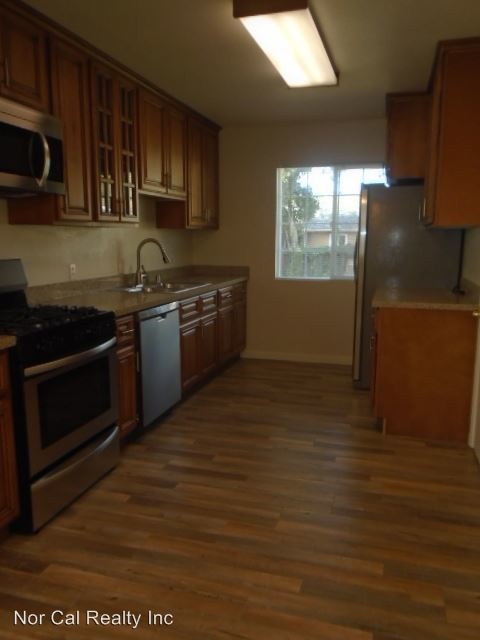 Foto del edificio - 3 br, 1 bath House - 352 Lafayette Ave