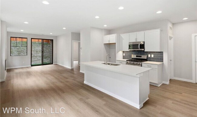 Foto del edificio - 3 br, 2.5 bath House - 12931 193rd Avenue ...