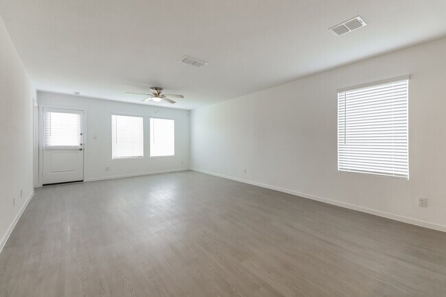 Foto del edificio - 1223 Canyon Wren Dr