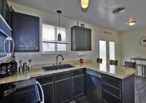 Building Photo - "Perfect 3-Bed Home with Gleaming Hardwood...