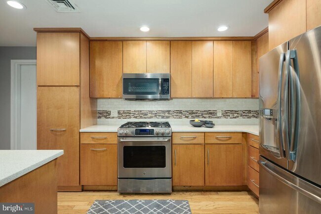 Building Photo - 2138 Lombard St