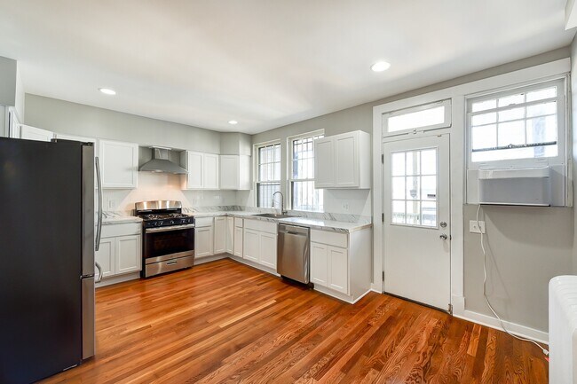 Foto del edificio - Charming 4br/2ba in Anacostia / Navy Yard