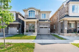 Building Photo - 1245 Muskoka Heights