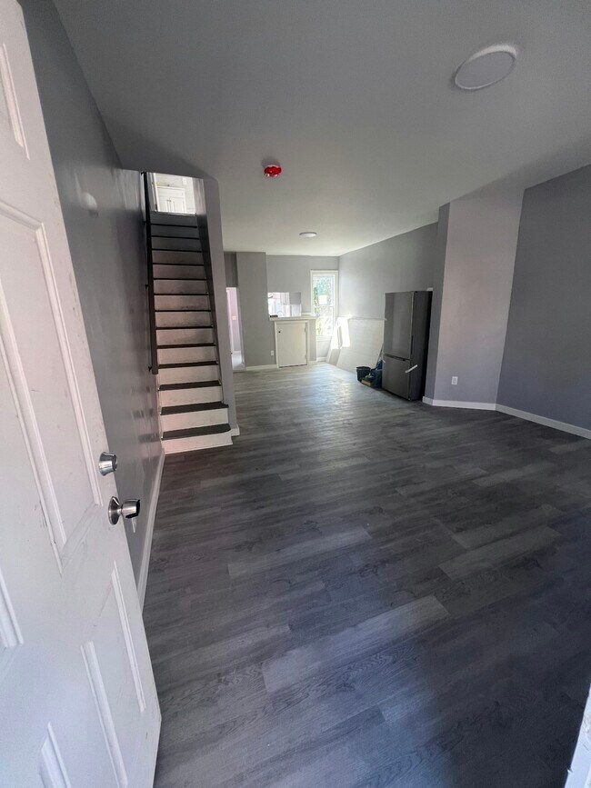 Foto del edificio - 346 Ridgeway St