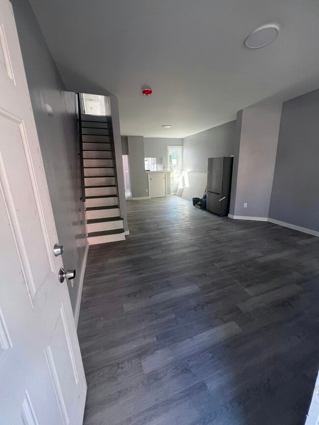 Photo - 346 Ridgeway St Townhome