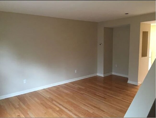 Main Living - 1604 Merriman Ct