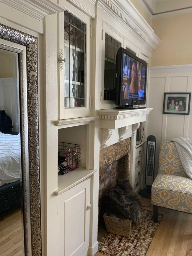 Building Photo - 4 bedroom in San Francisco CA 94109