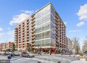 Building Photo - 157 Fleet St
