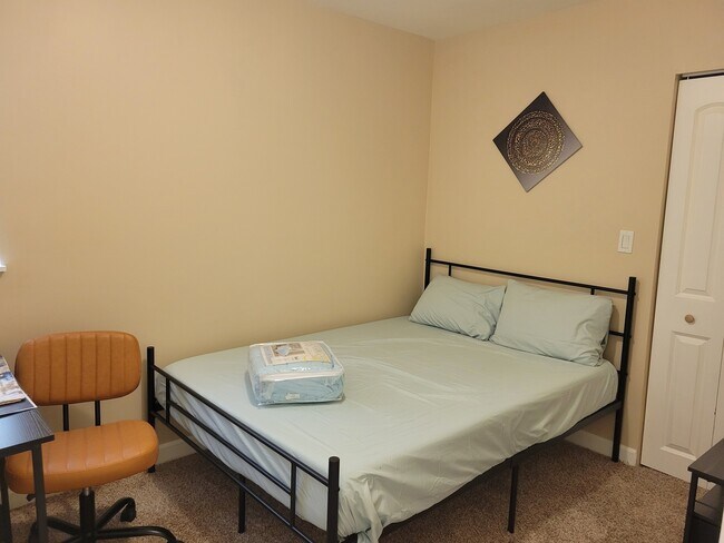 Foto del edificio - 5831 S Shields Ave