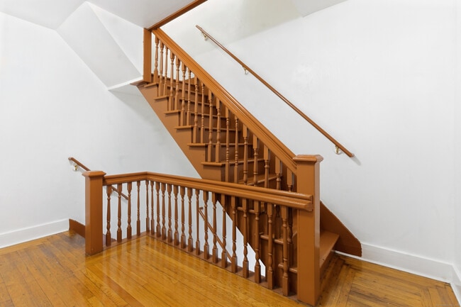 Building Photo - 68 Connecticut Ave