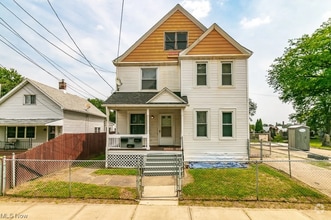 Building Photo - 2669 W 41st St