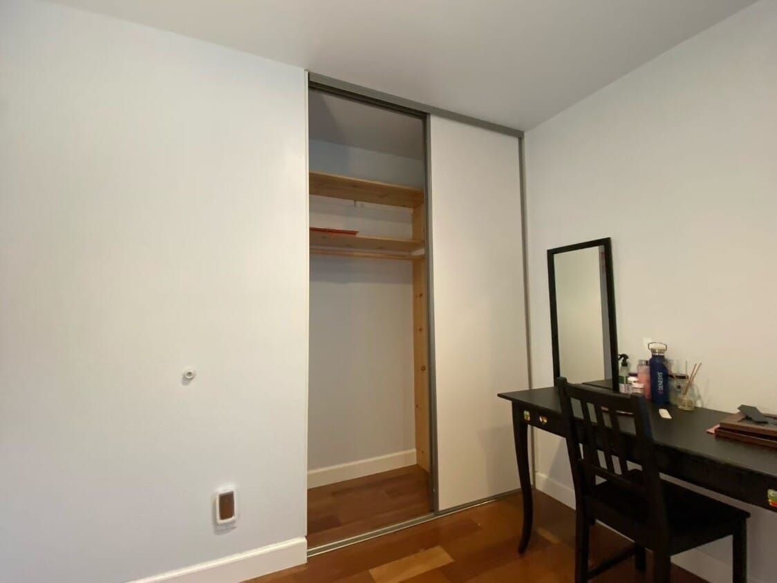 Building Photo - 2634 Hillsborough Pl