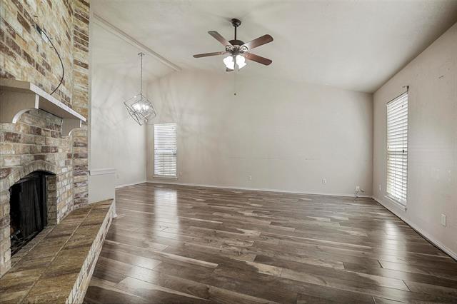 Building Photo - 8401 Chesham Dr