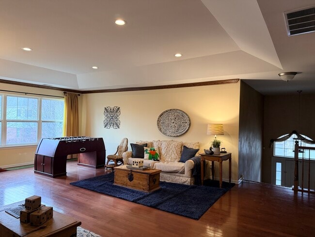 Building Photo - 1804 Crenshaw Cir